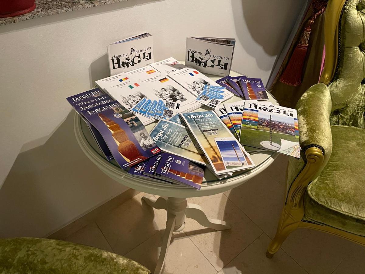 Hotel Goya Collection Zsilvásárhely Kültér fotó