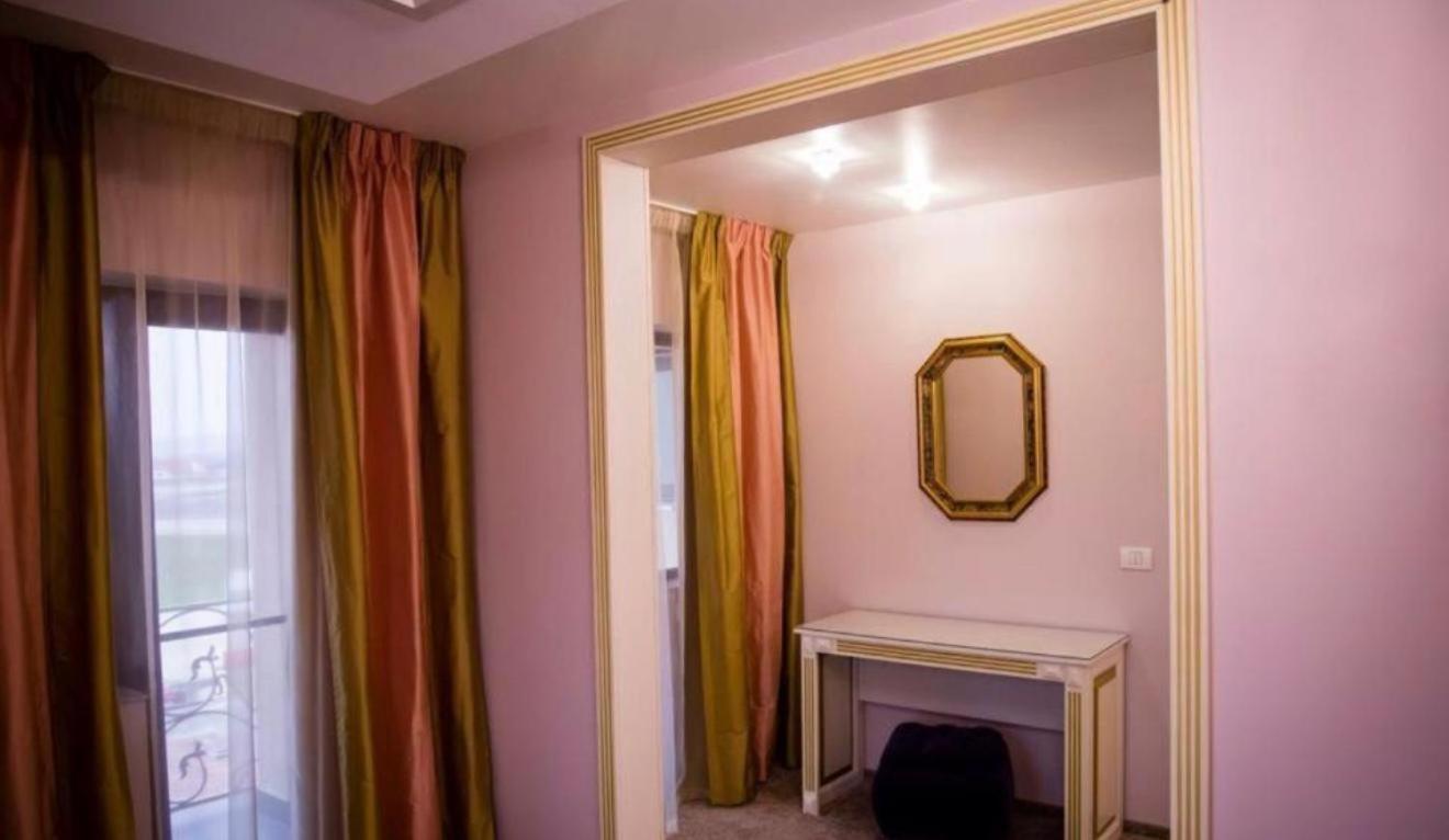Hotel Goya Collection Zsilvásárhely Kültér fotó