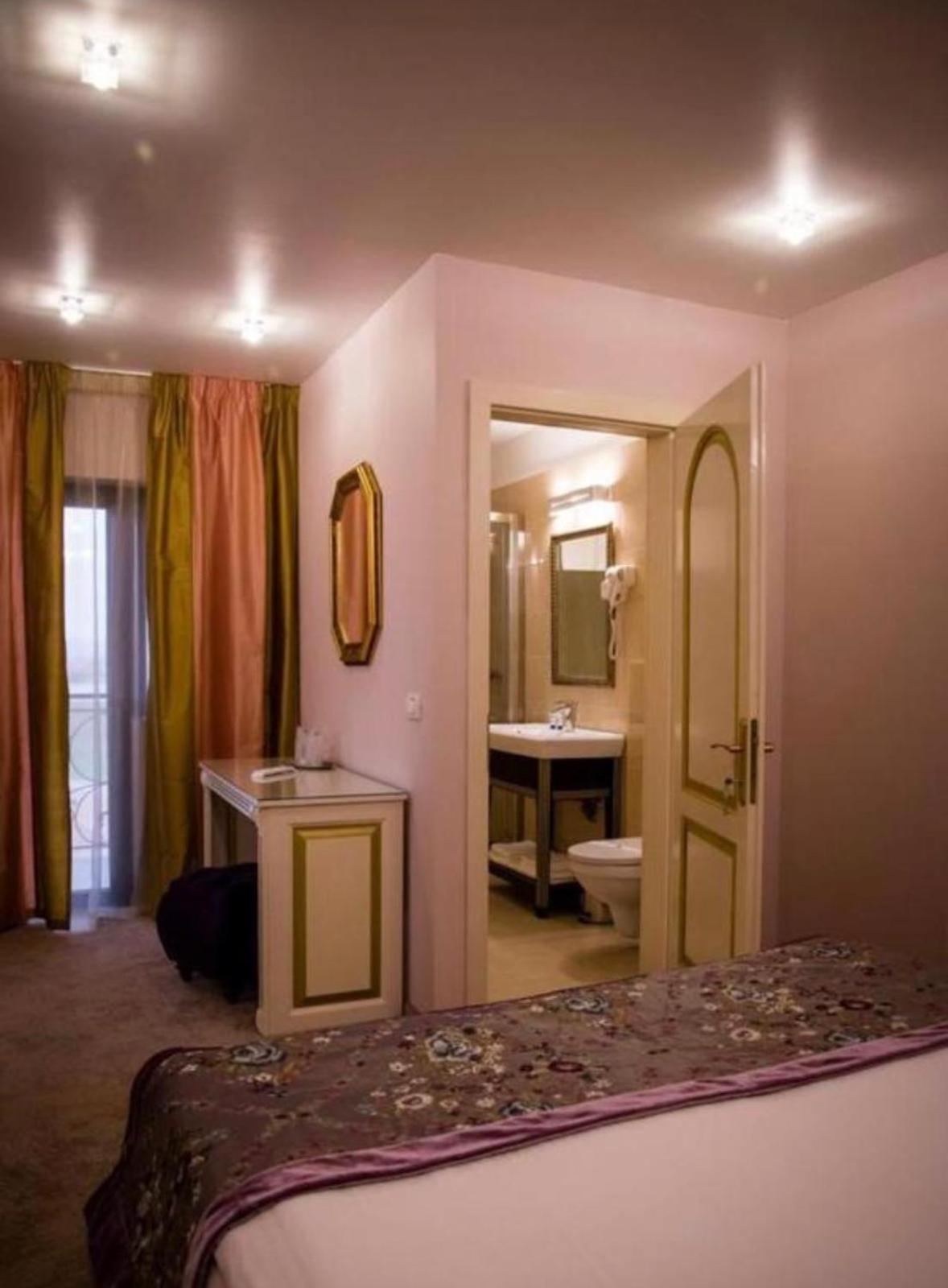 Hotel Goya Collection Zsilvásárhely Kültér fotó
