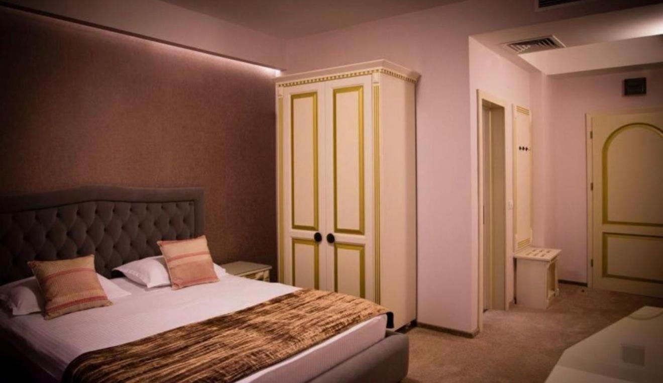 Hotel Goya Collection Zsilvásárhely Kültér fotó