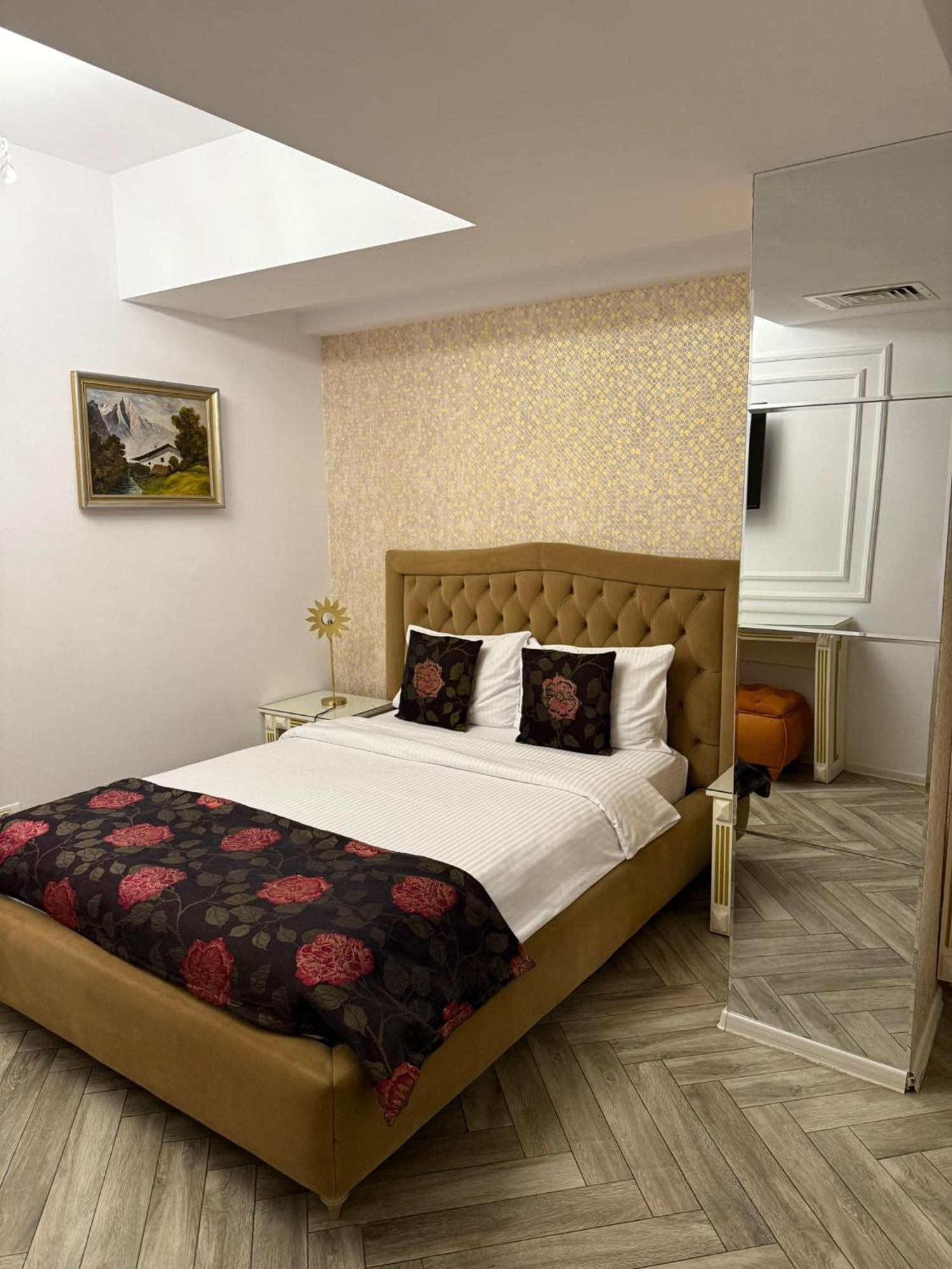 Hotel Goya Collection Zsilvásárhely Kültér fotó