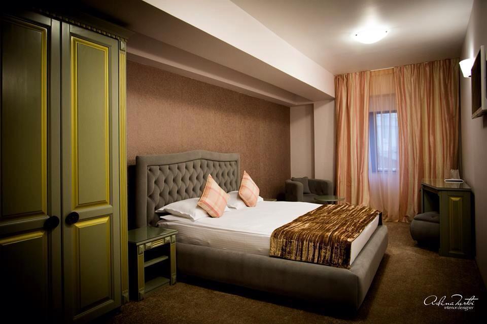 Hotel Goya Collection Zsilvásárhely Kültér fotó